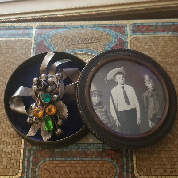 Antique Brass Photo Velvet Lined Keepsake Jewelry Box